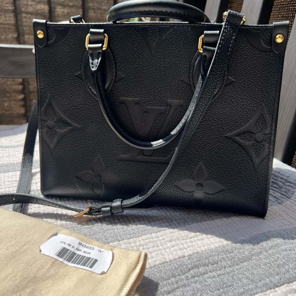 Louis Vuitton Onthego PM